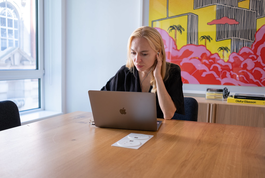 Maximizing Business Efficiency with Arccomp's Concierge IT and Web Services in Phoenix