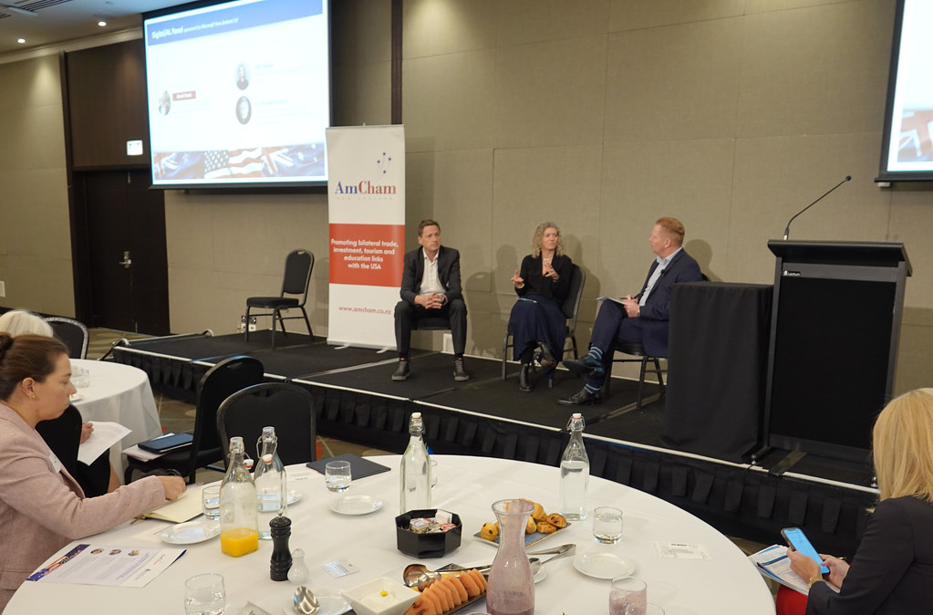 Enhancing Digital Marketing Efficiency with AI-Powered Email Marketing Solutions