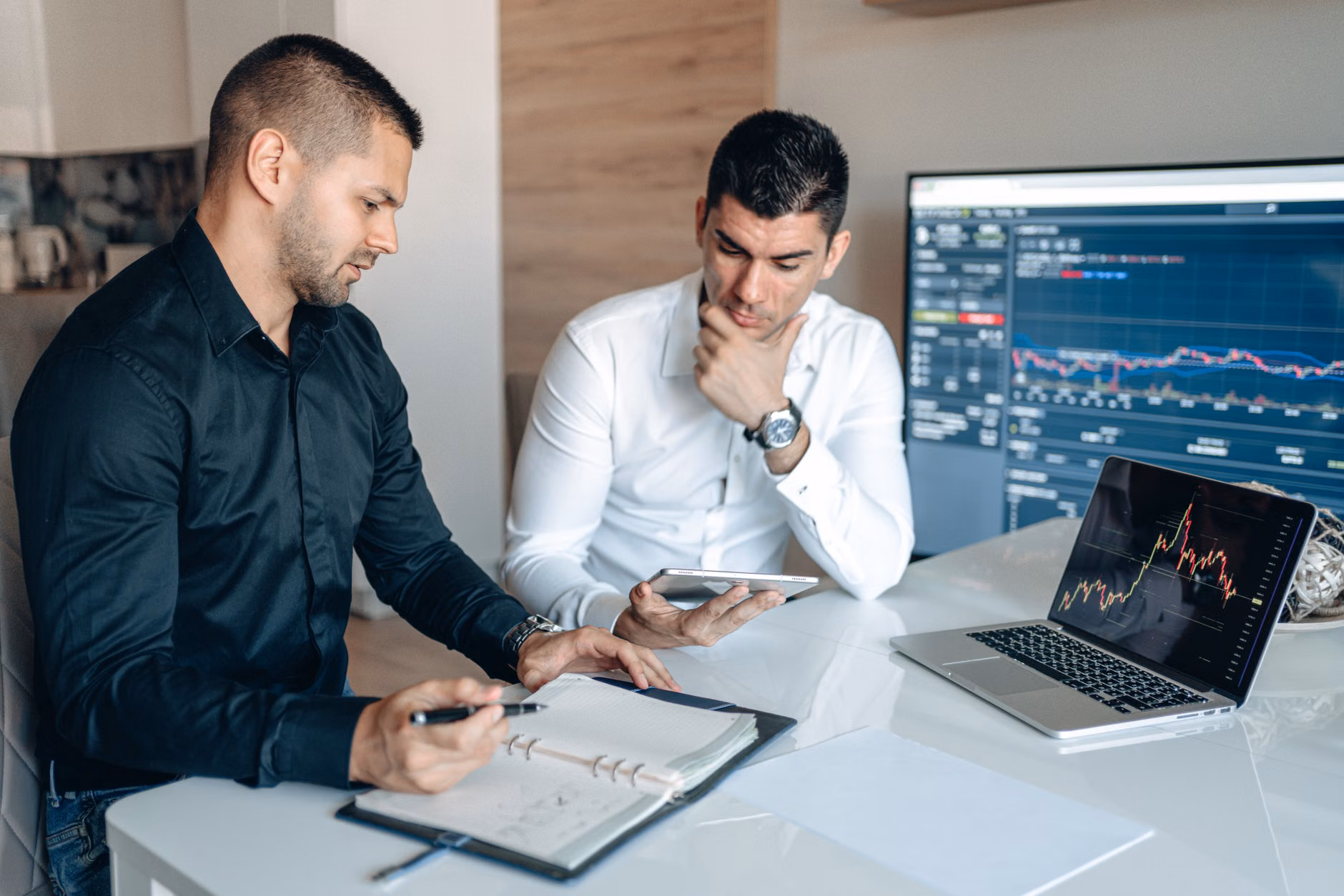 Preparing Your CRM and Digital Marketing for the Year-End Review Process