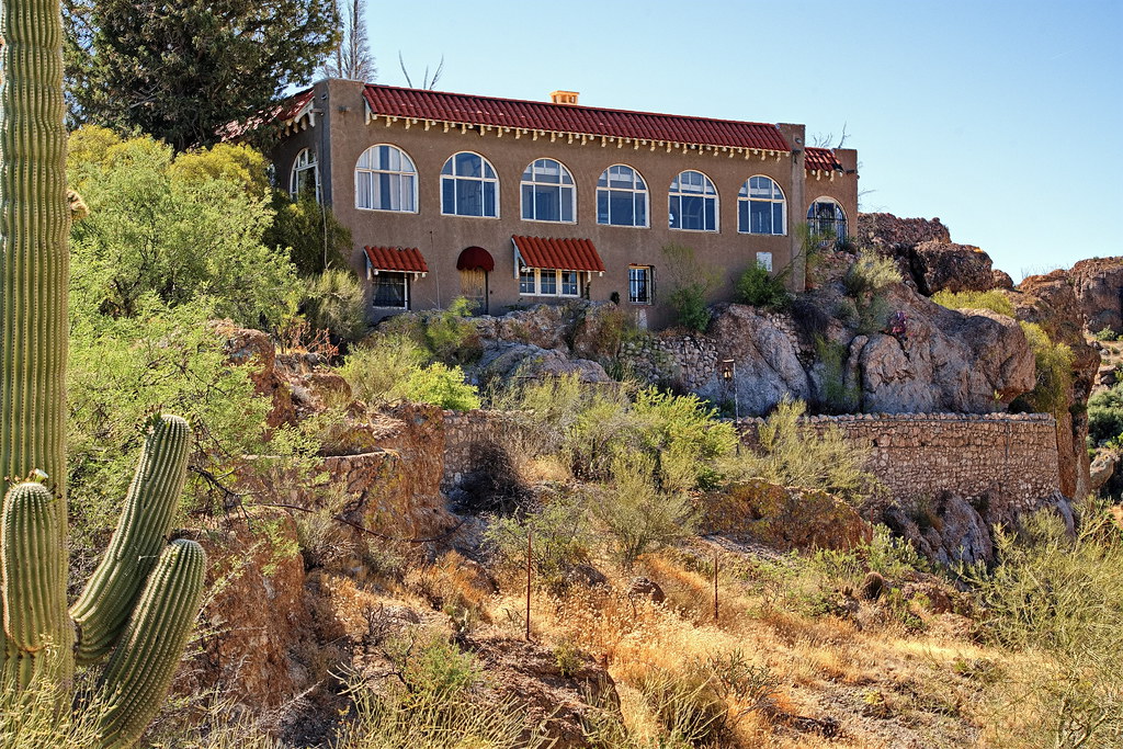 Improving Your Arizona Roofing Website: Essential Tips for Contractors