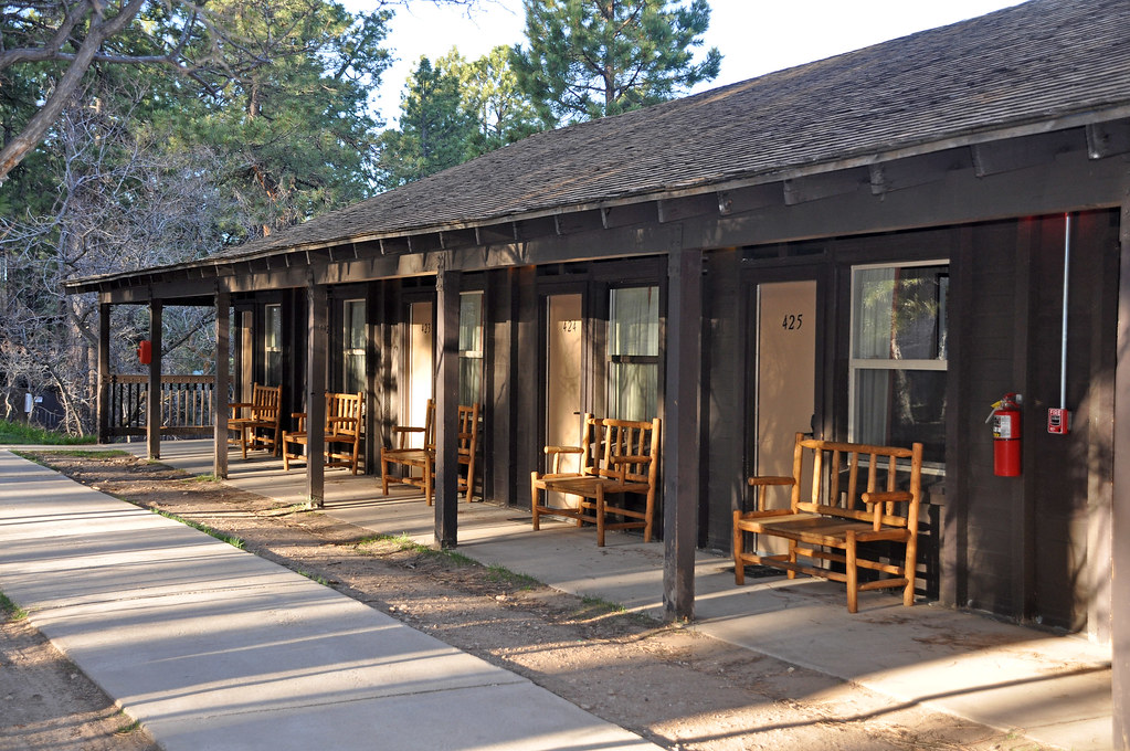 Luxury Home Roofing: Elevating Your Arizona Property with Inca Roofing, Inc.