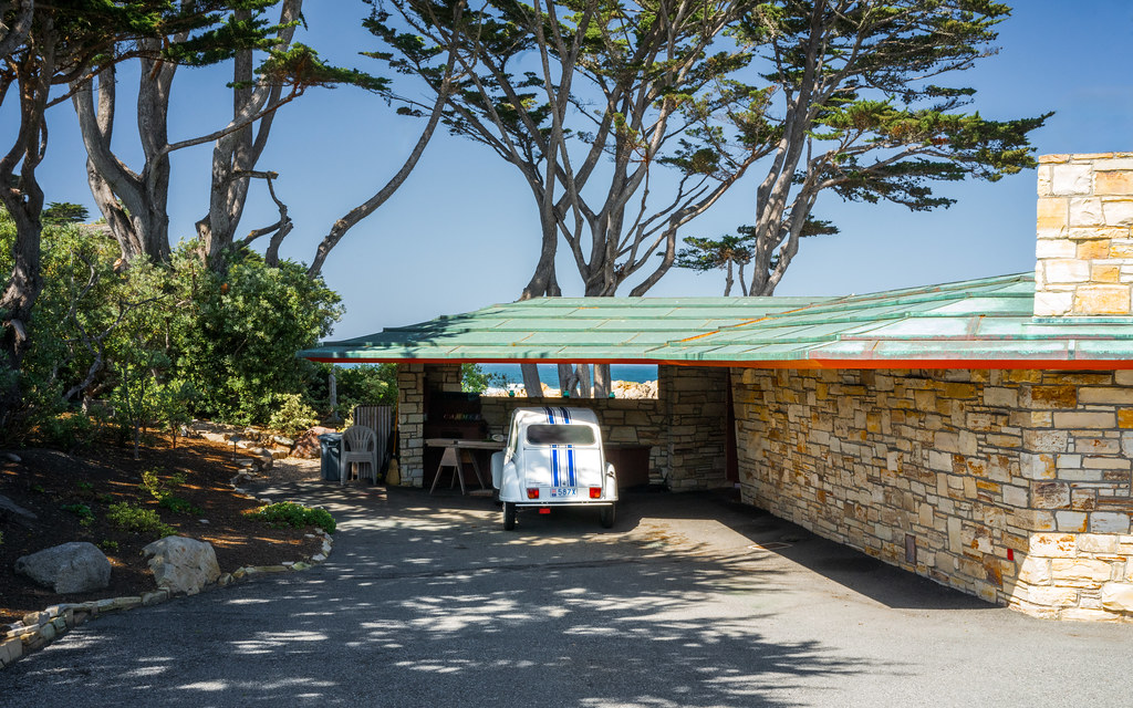 Enhancing Luxury Homes in Phoenix with Metal Roofing