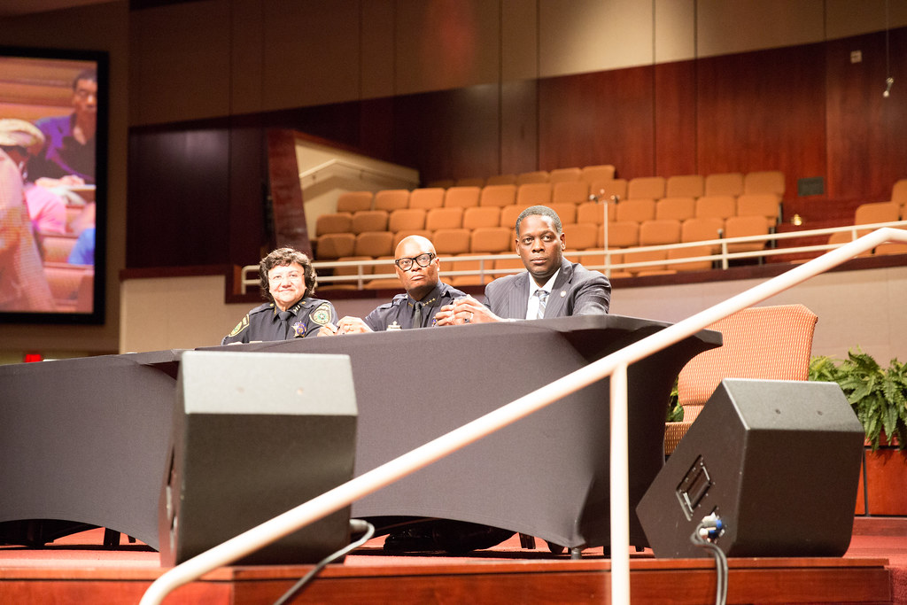 Police shooting under investigation in Phoenix - AZ Family