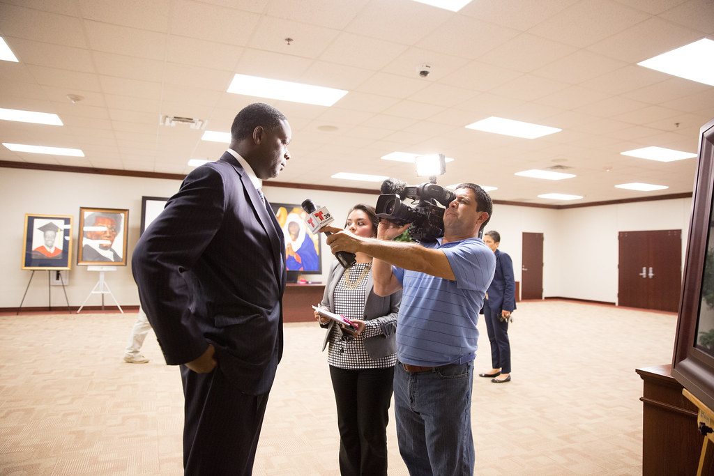 Police shooting under investigation in Phoenix - AZ Family