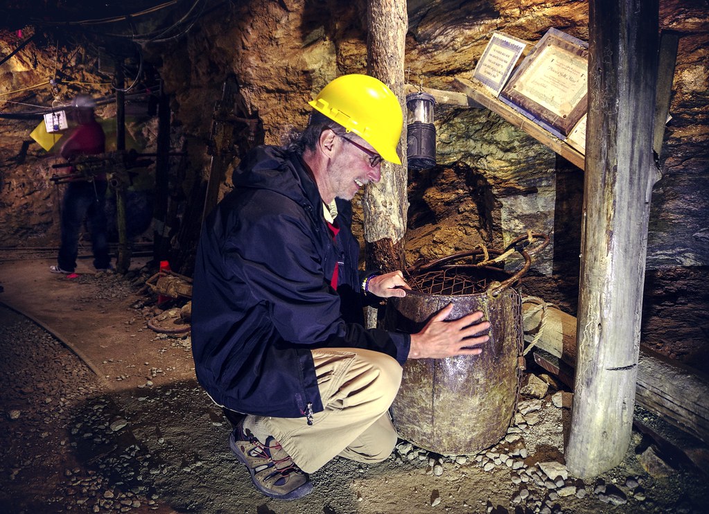 Balanced Phoenix Suns top Sacramento Kings in Devin Booker's return - The Arizona Republic