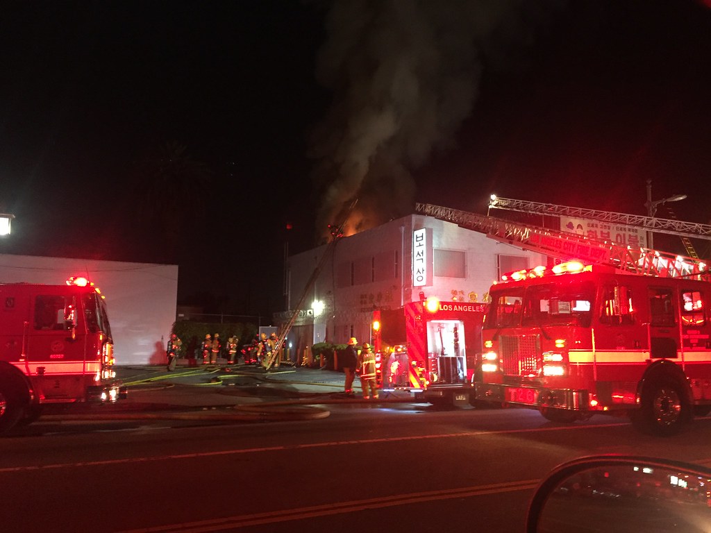 Firefighters battle massive apartment fire in west Phoenix - AZ Family