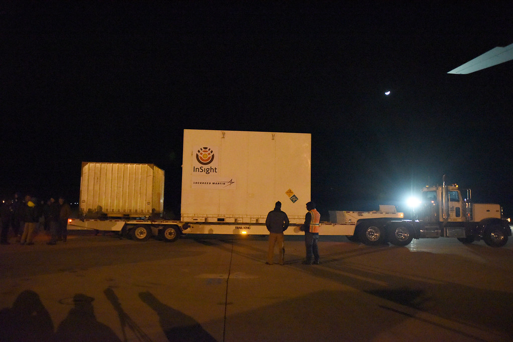 Investigation underway after woman’s body found in canal in Scottsdale - KTAR News 92.3 FM