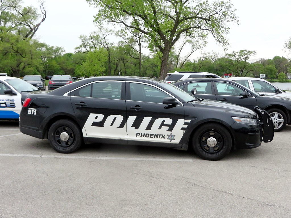 Phoenix Police officers involved in shooting, department says - FOX 10 Phoenix