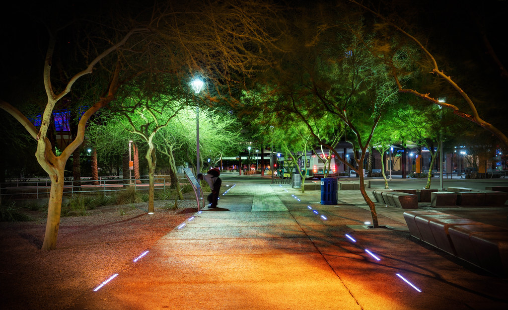 Phoenix’s ‘coolest’ heat wave day hits 100, still breaking record - The Arizona Republic