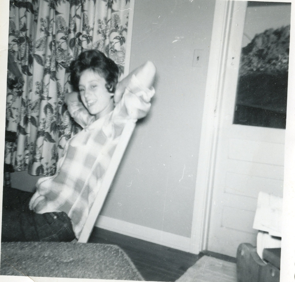 Phoenix mother of 7 fatally shot by neighbor over $100 dispute, family says - FOX 10 Phoenix