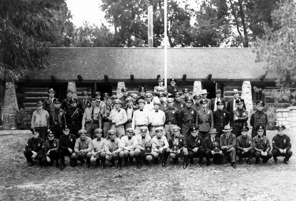 Officers shoot man accused of opening fire on Phoenix police helicopter - FOX 10 Phoenix