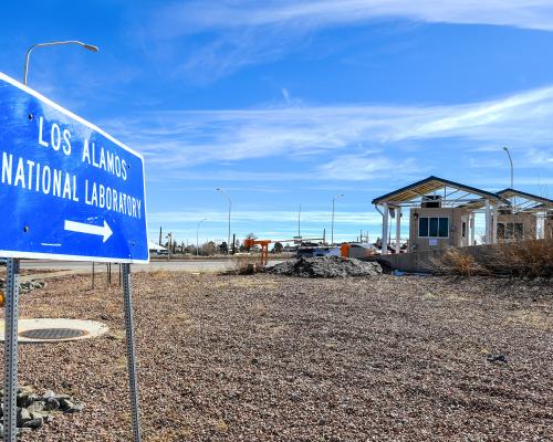 Conspiracy theory over UFOs and missing scientists spreads from web to White House
