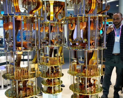 UK must learn lessons from AI race and retain its quantum computing talent, says minister