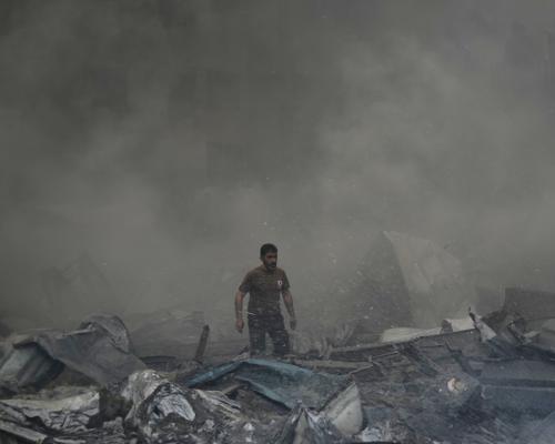 Afternoon Update: Albanese says Middle East ceasefire must include Lebanon; Clooney calls out Trump; and the rise of Korean fried chicken