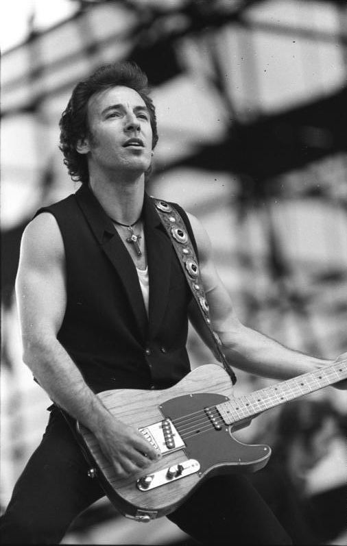 Bruce Springsteen is bringing tour 'in defense of America' to Phoenix - The Arizona Republic