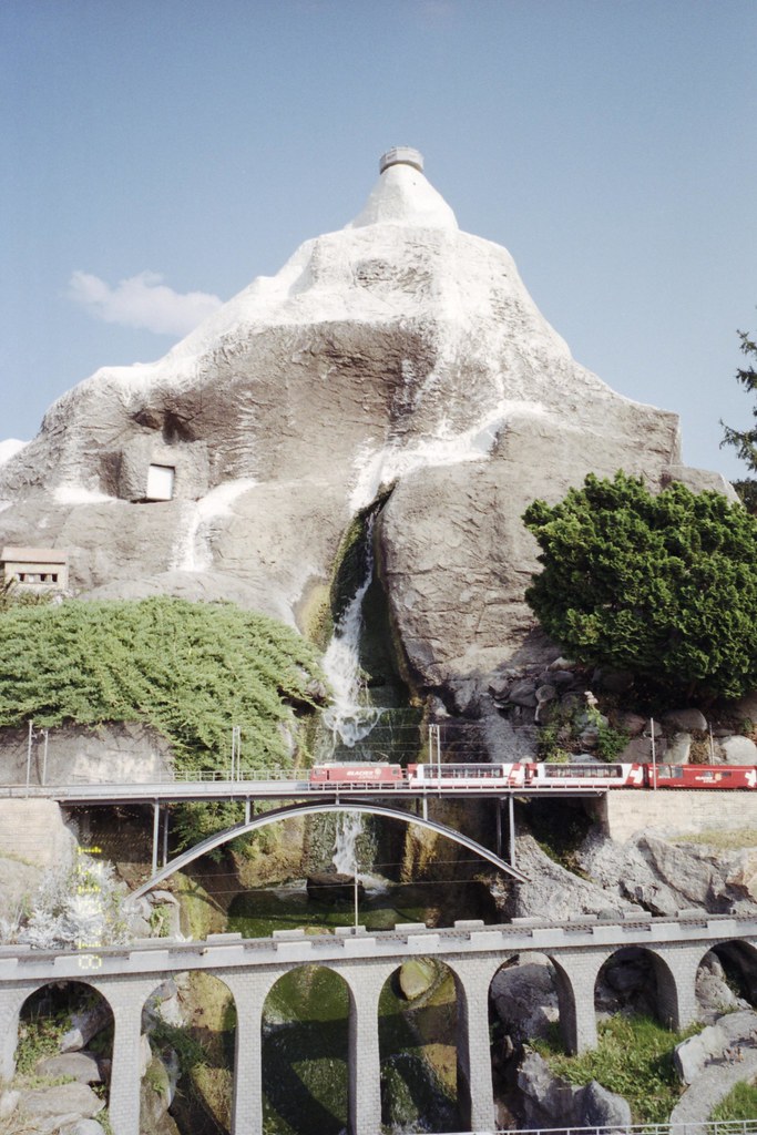 Influencer Intelligence: A Guide to Digital Marketing Evolution - MarTech Outlook