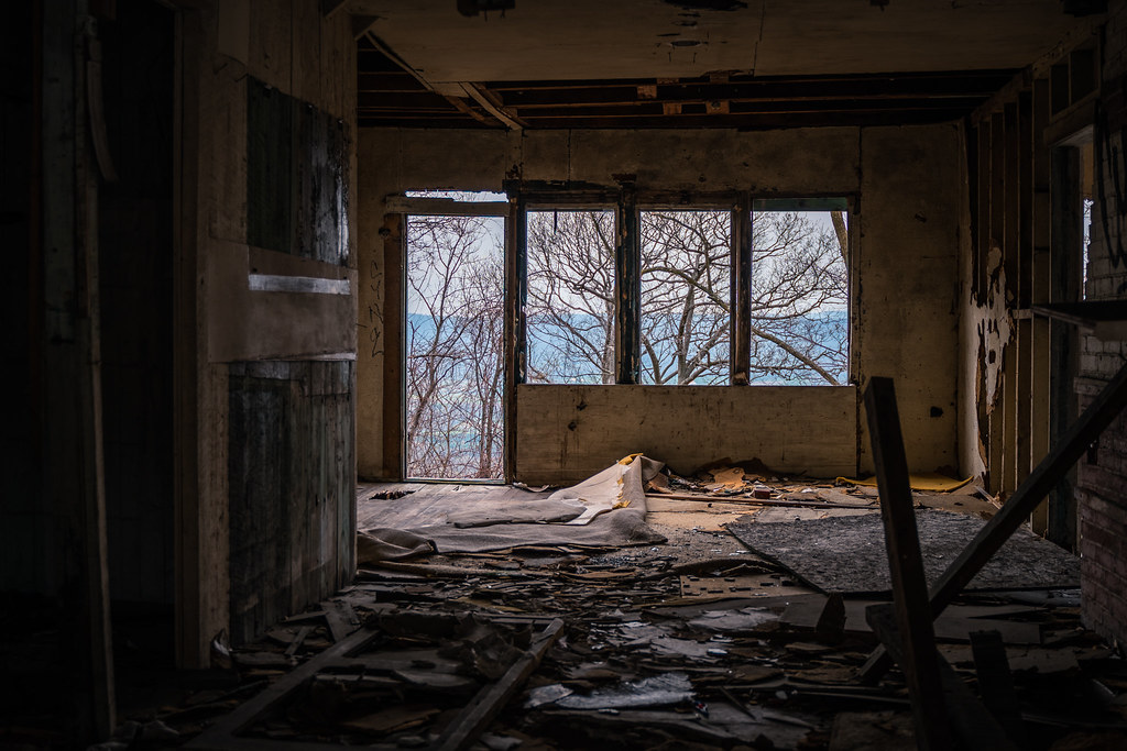 Aerie Takes a Stand Against AI Marketing With Pamela Anderson - Vogue