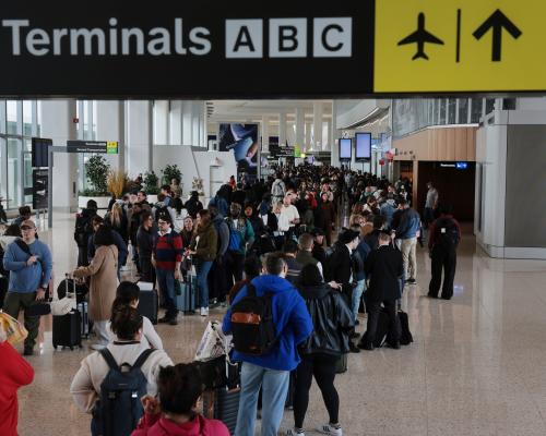 White House tries to blame Democrats for airport delays as TSA workers miss out on $1bn in pay – US politics live