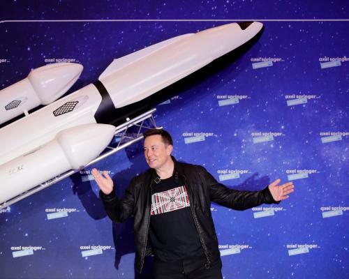 Musk’s SpaceX courts retail investors as it aims for record-breaking stock market flotation