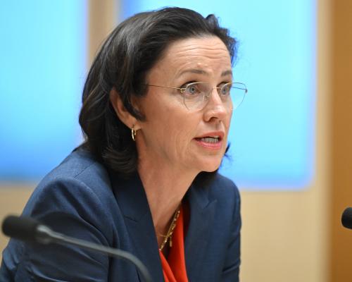 Australia news live: gas lobby spends millions on anti-tax ads; ex-NSW public servant engaged in corrupt conduct, ICAC finds