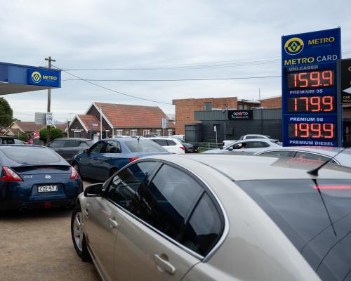 ACCC calls emergency meeting with fuel suppliers – as it happened