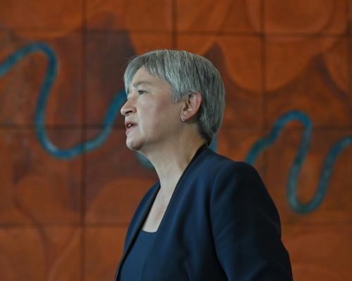 Afternoon Update: Australia sends crisis teams to Middle East; tributes for Dennis Cometti; and an MP channels Billy Joel