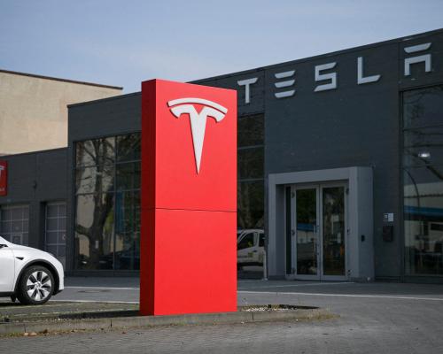 Tesla reports mixed financial results as Musk pivots automaker to AI and robots