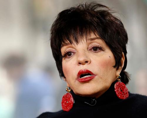 Buyers of Liza Minnelli memoir claim it was not signed by hand