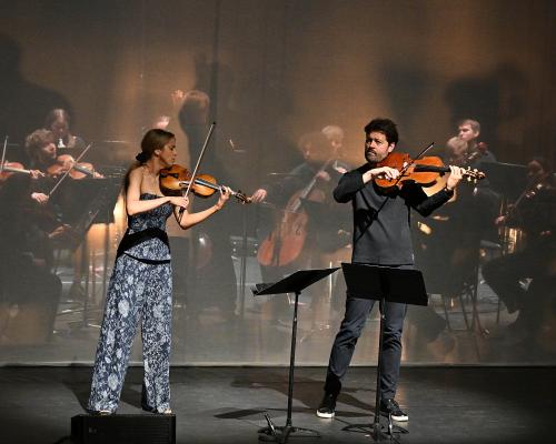 Darkness Visible: Âme x Lawrence Power review – violist and guests reimagine the concert for the digital age