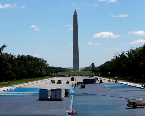 No-bid contract to turn DC’s reflecting pool blue goes to firm with ties to Trump