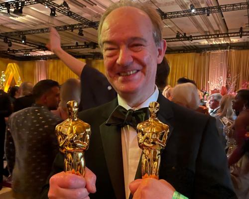 Selfies, sniffer dogs and superstition – Peter Bradshaw’s big night out at the Oscars!