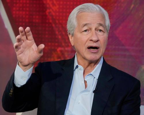 Advisers urge JP Morgan investors to vote to split chair and CEO positions