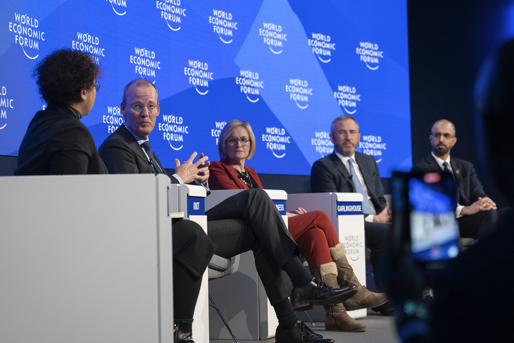 EY's chief digital officer says marketing is at an AI 'inflection point' - Business Insider