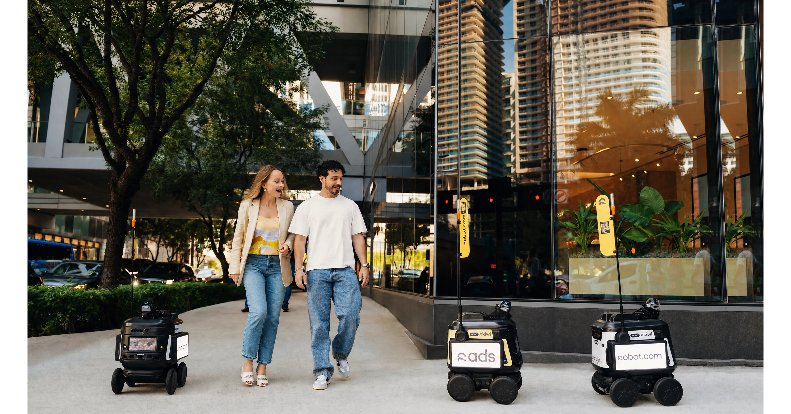 Robot.com Launches R-ads, Redefining Out-of-Home Advertising With Its Autonomous Robot Media Network