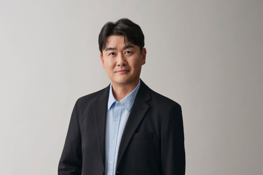 Weverse Company Appoints New President & More Music Industry Hires