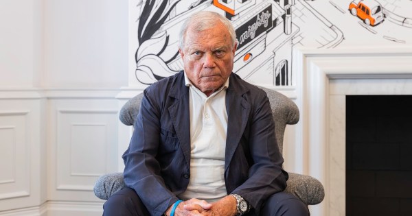 Sir Martin Sorrell Sees No Easy Exit for Holding Companies