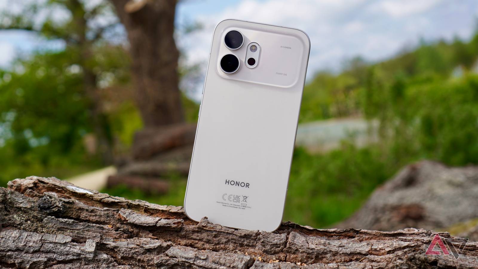 I reviewed the Honor 600, and it's more than just an iPhone clone