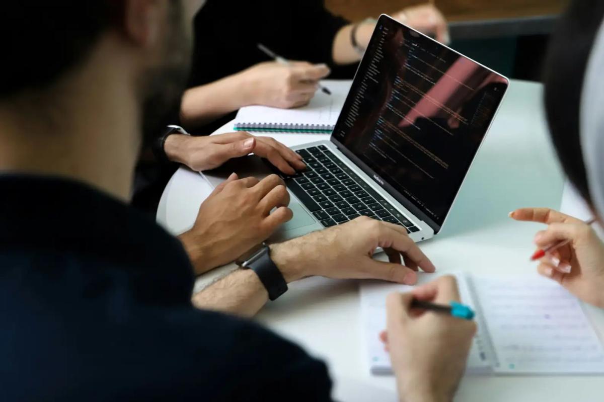 The Tailor Brands pivot: Why founders should follow pain points (not passion)