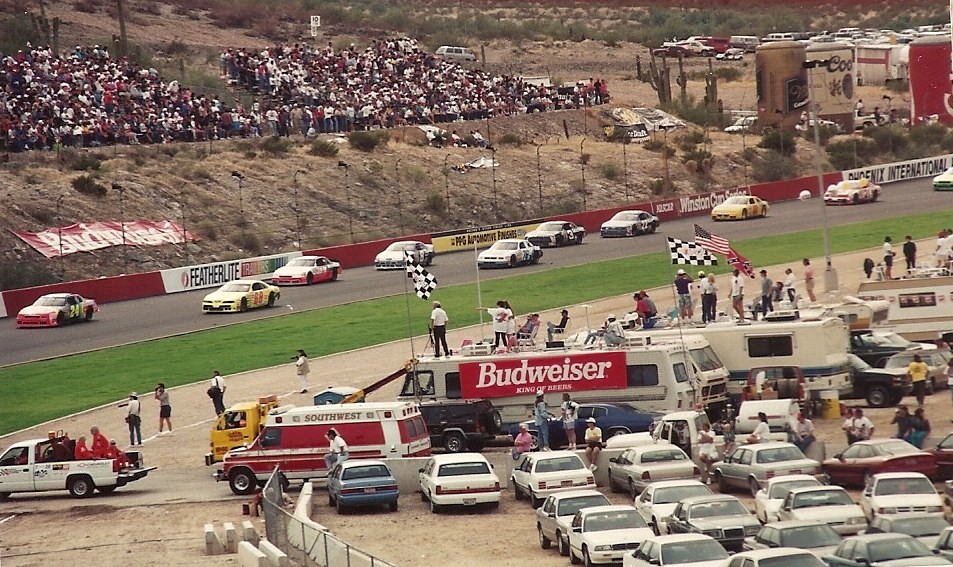 NASCAR Phoenix qualifying results, Joey Logano on the pole as starting lineup set - The Tennessean