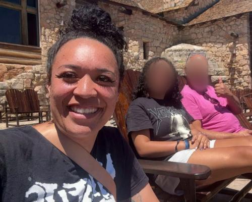 ‘If she didn’t have us, she would be toast’: a New Zealand mother’s fight to free her daughter from ICE detention