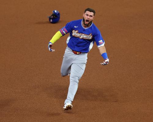 Venezuela 3-2 United States: World Baseball Classic final – as it happened