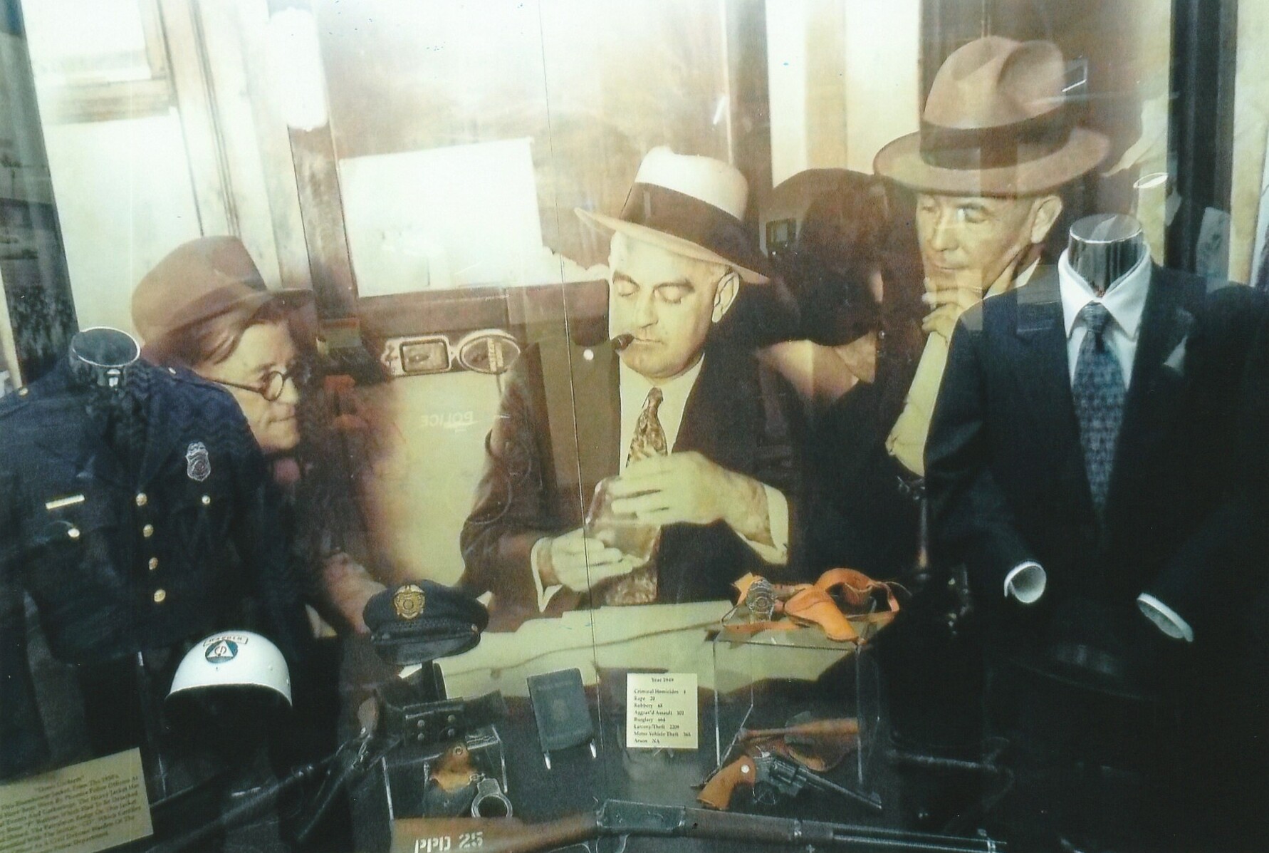 Phoenix police on the scene of officer-involved shooting near Durango Curve - AZ Family