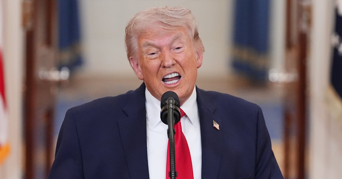 Ex-Trump Allies Join Dems to Demand Trump Removal via 25th Amendment