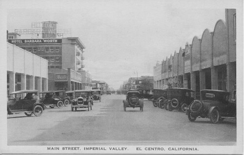 Every Corner Sparkles in This Glamorous Ridge-Top Retreat by Lori Gentile Interior Design - Modern Luxury