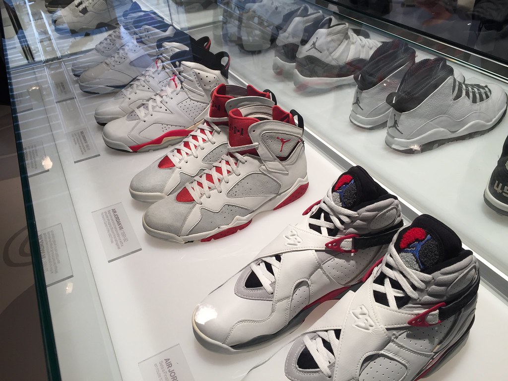 Marc-Michaels Interior Design, Inc. Receives Interior Design Magazine's 2026 "Top 100 Giants" Award; 1st in Residential - Yahoo Finance