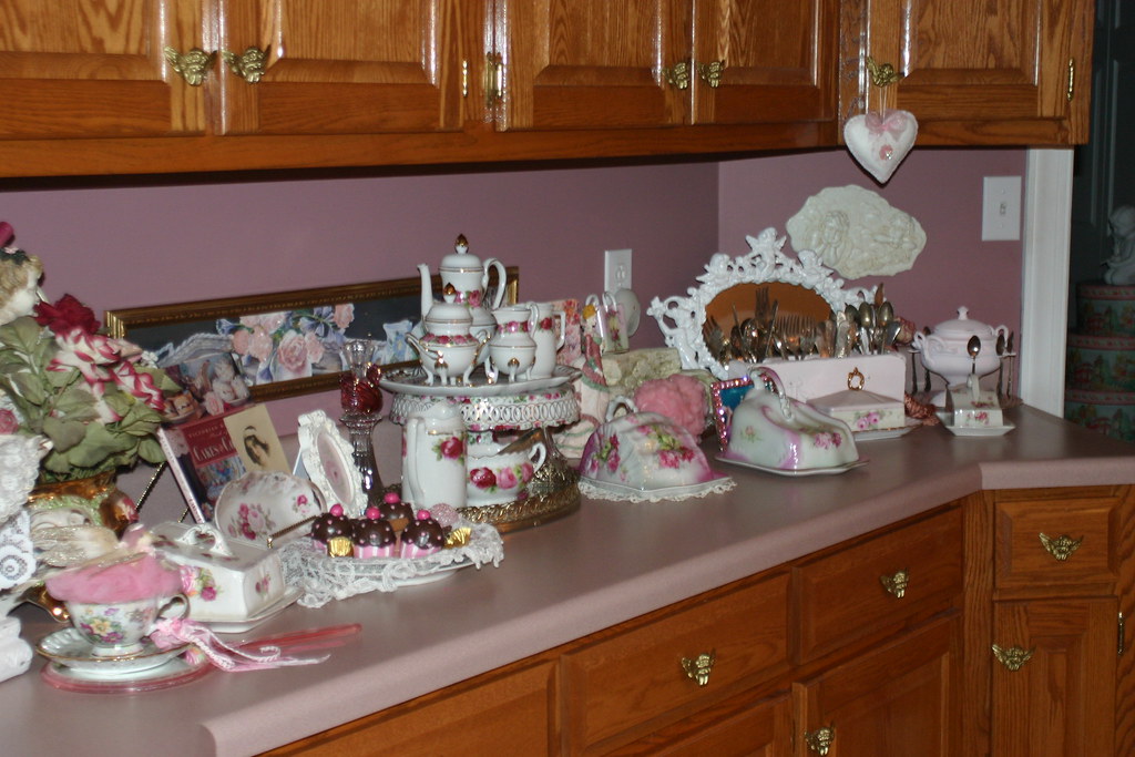 The Romantic Home Decor Trend Taking Over In 2026 - Coveteur