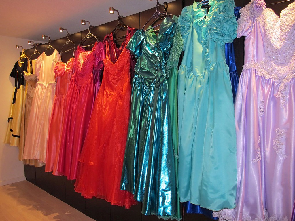 The Colors You Grew Up With Are Cool Again – And They’re the Key to a Warmer, More Soulful Home in 2026 - Homes and Gardens