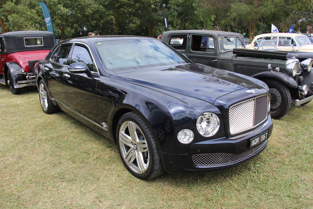 The Very British Edit: First Impressions Matter – Why the Spring Entryway Sets the Scene for Everything That Follows - Homes and Gardens