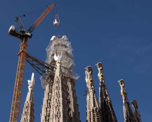 ‘A joyful day’: final piece of Sagrada Familia’s central tower put in place