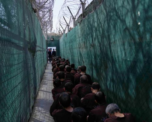 Iraqi official urges Australia to take back alleged IS fighters during meeting with ambassador